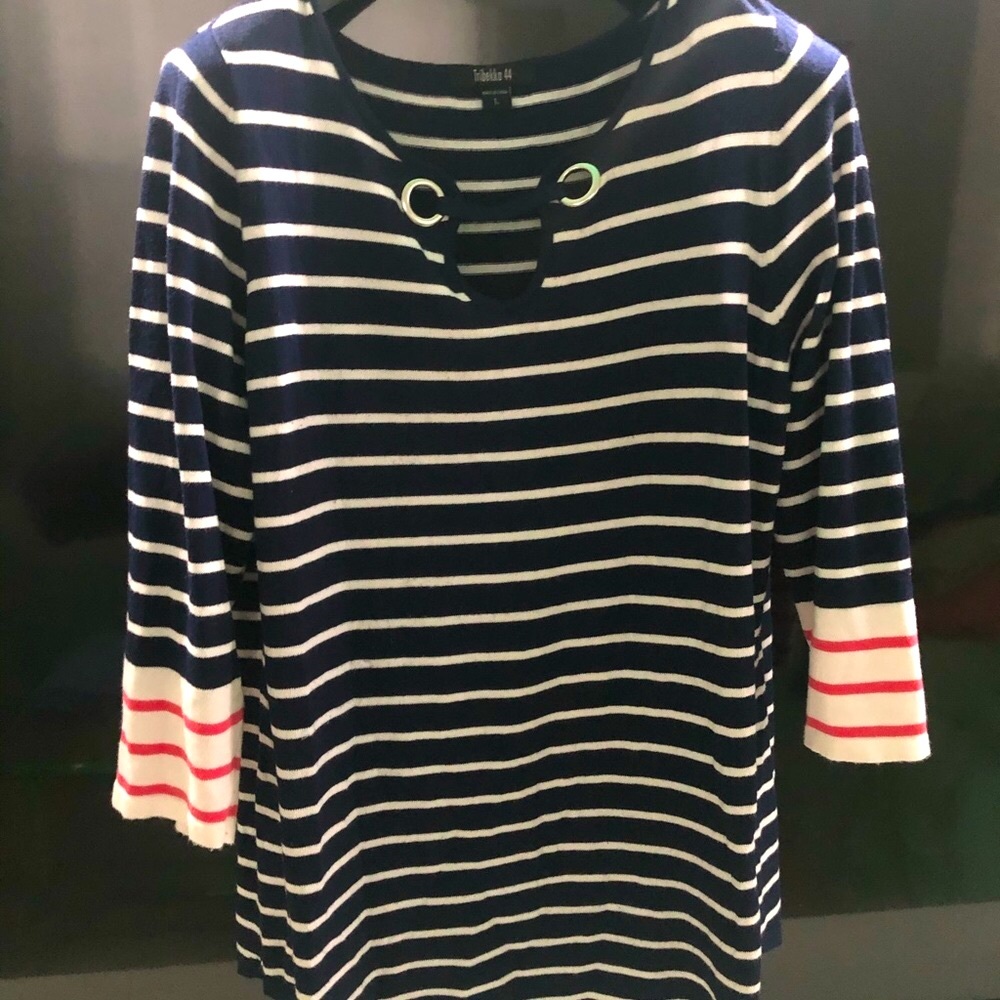 Tribeka navy blue, white and coral blouse